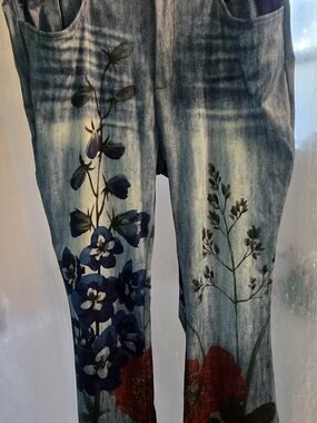 Women's Blue Floral Print Faux Jean